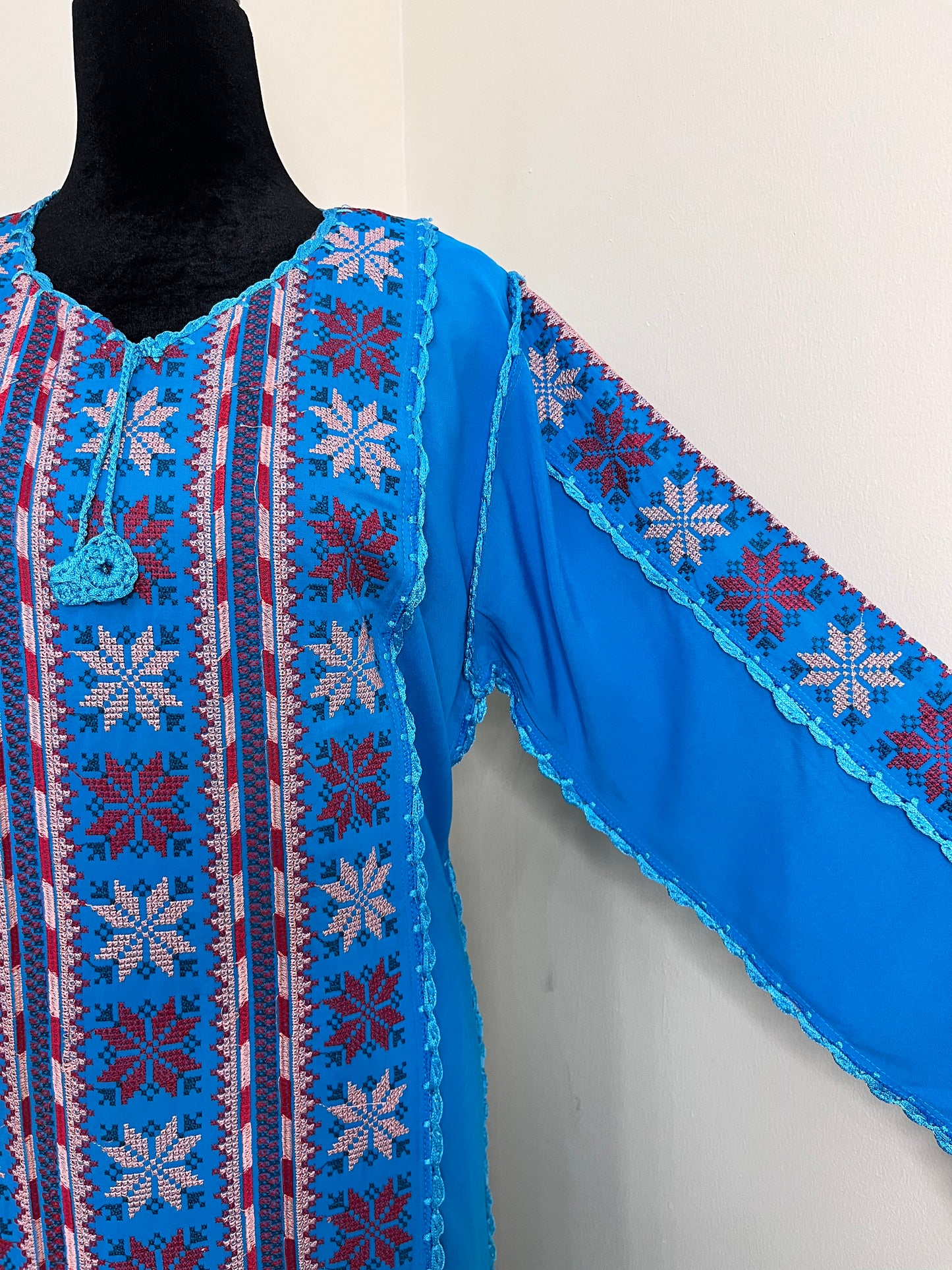 Long-Sleeve  Embroidered Jalabiya - جلابية مطرزة - BLUE